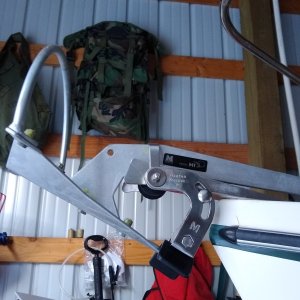 Switched from Lewmar 16.5 lb anchor to 17 lb Mantus. fits nicely on standard bow roller.