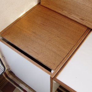 Seat Box Cover Boards Closed: Note Finger Slot