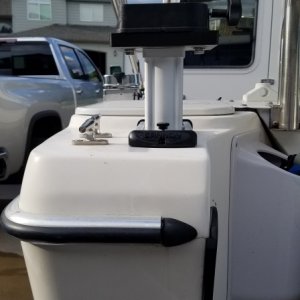 Media 'Downrigger mount cleat clearance 1' in album 'Stern downrigger mounted'