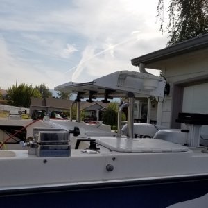 Media 'Downrigger mount spacing' in album 'Stern downrigger mounted'