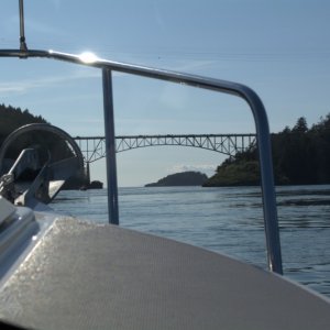 Continuing on through Deception Pass. Going out against a mild 3 knot current at this point.