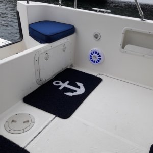 New cockpit speakers w/LEDS.