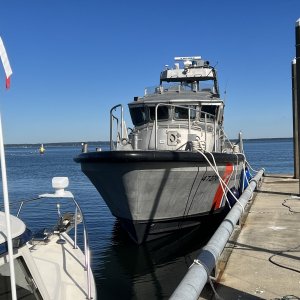C-Traveler and USCG Motor Lifeboat 47276 bow to bow