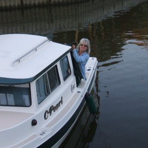Media 'buttoning up at the end of the weekend '09' in album 'cpt vic & the skipper,newly named c-pearl!! '06'