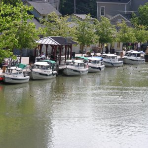 Docked for lunch at Pittsford.