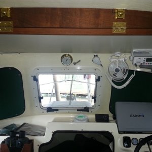 Media 'Center manual wiper' in album 'Jean Marie in her home port, Sportcraft Landing in Oregon City.  She's a documented vessel, so hailing port is a required marking. No state registration numbers and I like the clean look on the bow.'