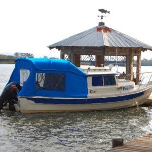 Media 'PapillonAtDock.sized' in album 'Boat For Sale'
