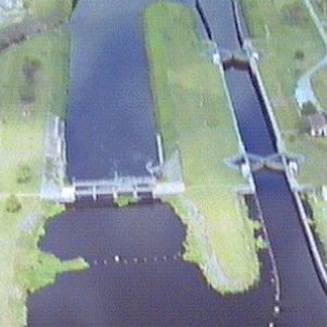 Ortona Lock: Lock chamber:50'x250'- Vertical lift: 7.5' to 8.5'- Discharge capacity 8,600 cfs(cubic feet per second)Operates daily 6:00A to 9:30P-Marine VHF radio Channel 13-Located at Okeechobee Waterway 
statute mile 93.5
