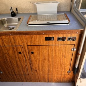 Sink and Water Pump
Wallas (Not Working)