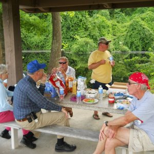 Carolina Loop Pot Luck