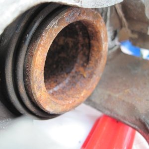 Media 'Another view of cylinder' in album 'Bearing Buddy'