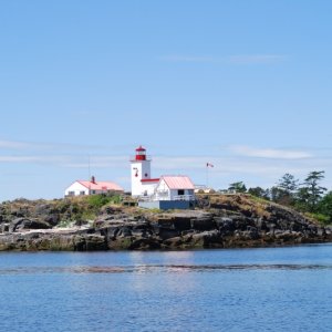 Media 'Merry Island LighthouseSmall' in album 'PrincessLouisaInletSmall'