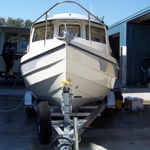Media 'Wefings detailing Ashley Lynn' in album 'Taking boat delivery from Marc & Charlie of Wefings Marine'