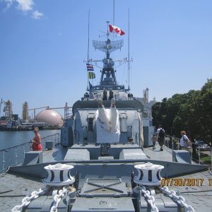 Forward Guns...