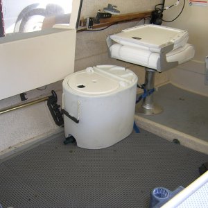 bait well closed