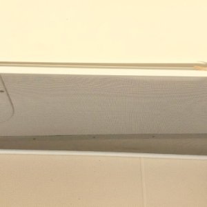 Screen with V-Clips
