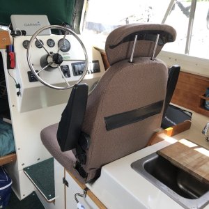 Helm Seat2
