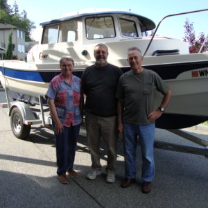 28 August
Ruth & Joe with Rob Moore,
new owner of the 19CD