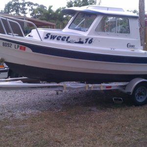 nice looking boat easy to tow 1500lb to tow