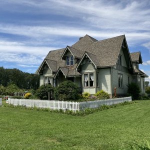 Hovander farmhouse