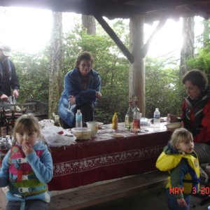 3 Generations of boaters
Karl, Amy & their girls 
(C-DAISY) and Beledia
(GOYO for grandma)