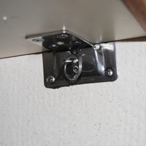 Pins eliminate table wobble/escape from mounts