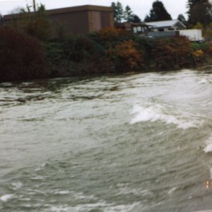 (Ruth & Joe) Snohomish: The brown building (upper left) used to be the home of Nelson Yacht, owned by Tom Nelson.  Tom is now building the American Tug (at Tomco Inc) located in LaConner.