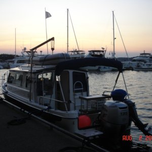 GOYO at the Nanaimo fuel dock before 6am Sunday morning
