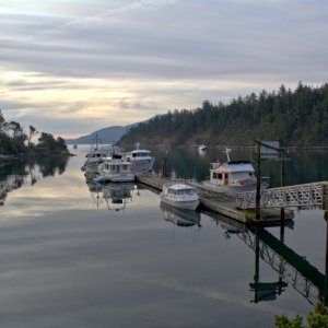 A calm Saturday morning. The fishermen have already left.