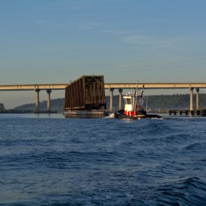 Tugboat heading down the slough