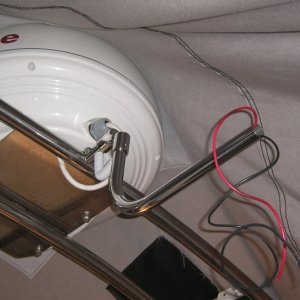 (seabran) Hinged Anchor Light on Radar Arch