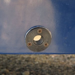 Media 'The outside of the fitting (with the plug removed).' in album 'Old tube, beginning cuts. I made them with a hacksaw blade.'