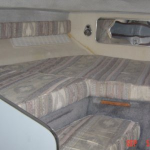 V-Berth / Bench Seat (Convertible)