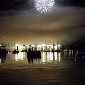 Media 'Let the show begin!' in album 'Boats start to gather at the Henley Street Bridge'