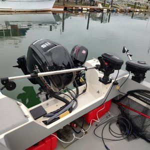 Added my 3rd Downrigger bracket. Added to both sides, future plans to add a cooler mount.