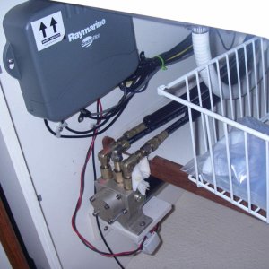 Autopilot Pump/ Electronics Install