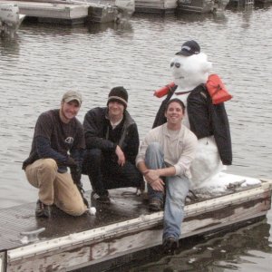 Dockhands hard at work