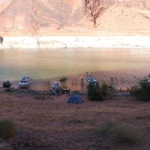 Media 'Explorer Canyon boat group panorama 2009' in album 'Bossa Nova'