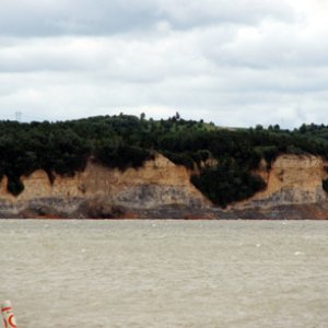 Media 'It isn\'t Lake Powell, but there are some pretty bluffs along the lake formed by the Missouri River' in album 'Getting a tire replace while on the road'