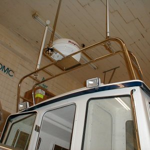 (Bob Cat) note rear facing horn under center post