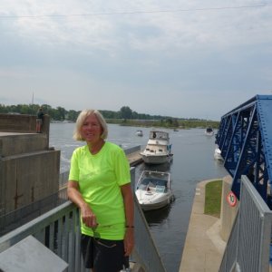 Canadian lock, 10kph is about 8mph but is too much wake for a TC255