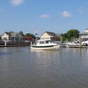 Skimmer Leaving Smithfeild Station