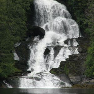 Media 'Waterfall' in album 'Alert Bay3'