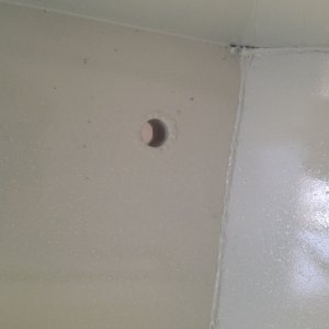 Drain hole in bottom
