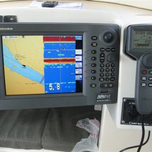 Media 'Furuno Chartplotter/Fishfinder mode& Fununo Navpilot Autopilot' in album 'Furuno ALL THE WAY!!! Navnet 10.5 inch multi function display #1 & Fununo Navpilot Remote Handheld Autopilot'