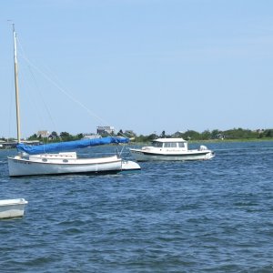 Media 'The two Dawn Treaders' in album '(nscogin) The catboat Dawn Treader'