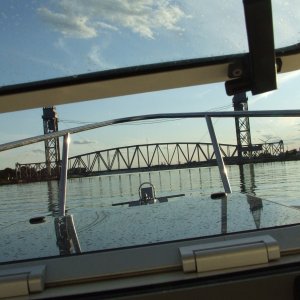Media 'Railroad Bridge -- waiting for the train' in album '(nscogin) The catboat Dawn Treader'