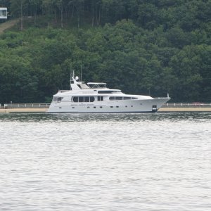 Media 'How the other half lives.' in album 'Long Island trip-Entering the Shinnecock Canal'
