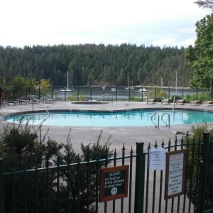 Swimming pool & hot tub, Gorge Harbour.