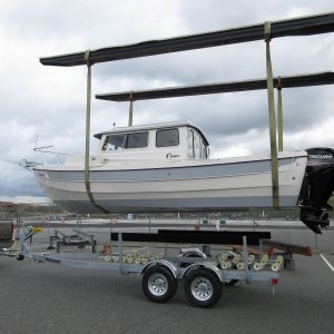 2017-04-18 Lifting boat off trailer.